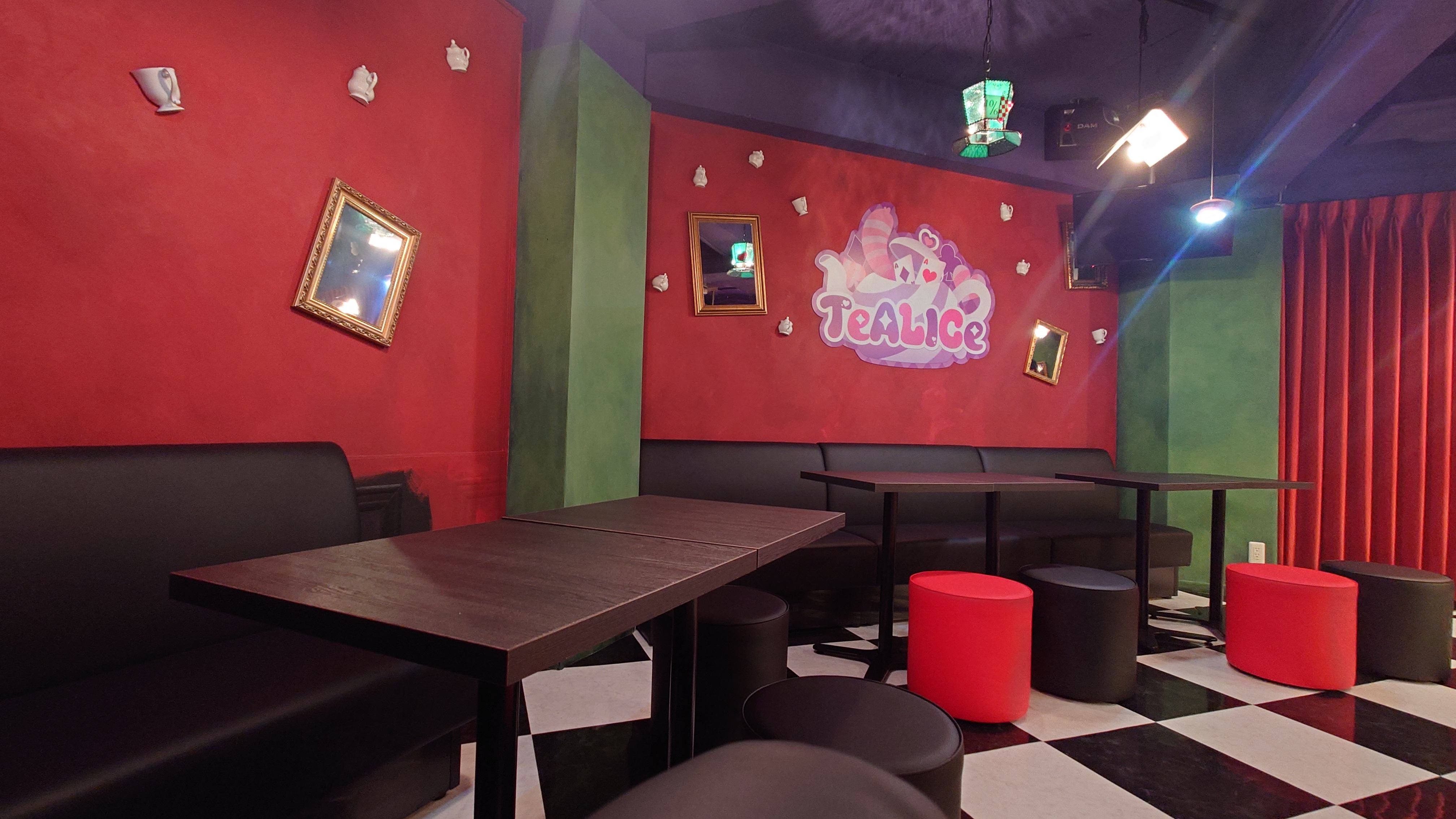 TeALICe 店内写真 1